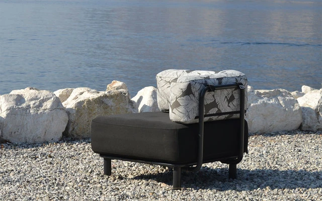 One Bar Element 1 Aufblasbarer Sessel / Sitzelement Light Grey / Red 5 One Bar Element 1 Aufblasbarer Sessel / Sitzelement Light Grey / Red – Bild 5